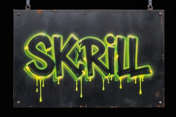 Als Street-Art gemaltes Skrill-Logo mit Neon-Spray-Paint auf dunkler Metalloberfl&auml;che